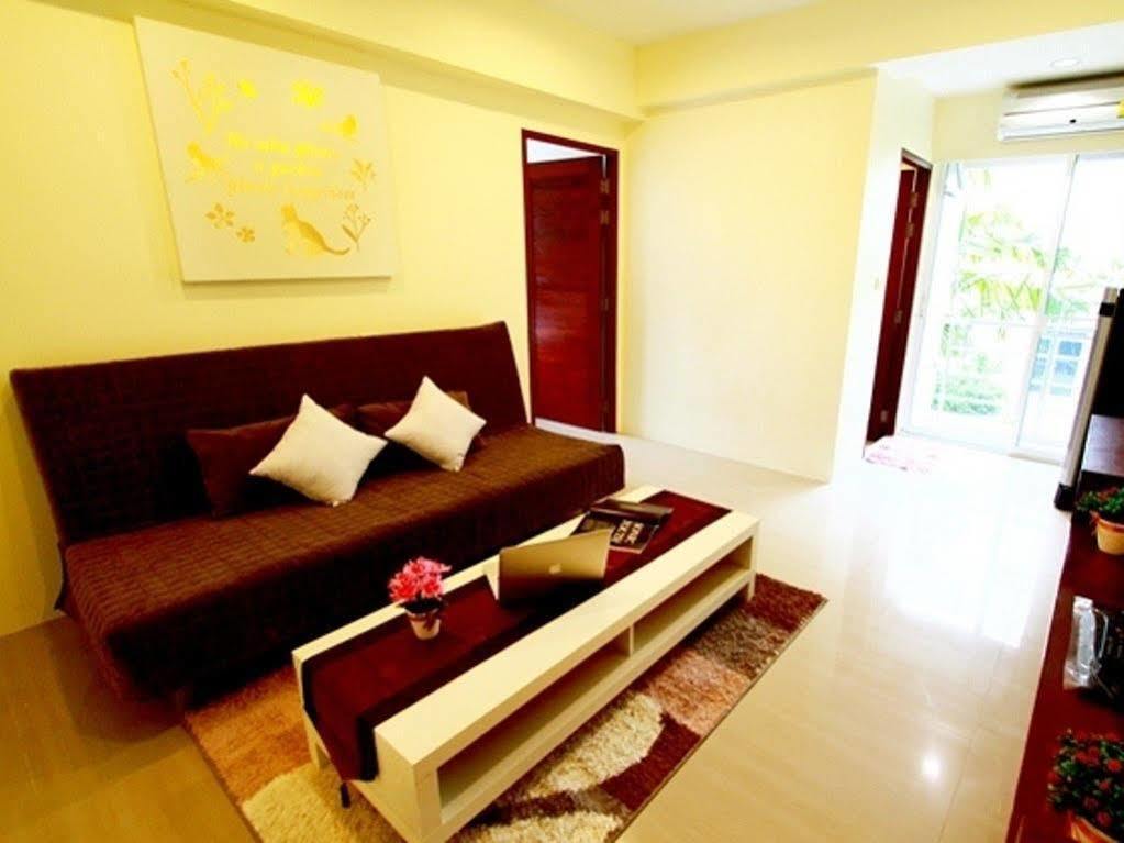 The Loft Resort Bangkok Extérieur photo